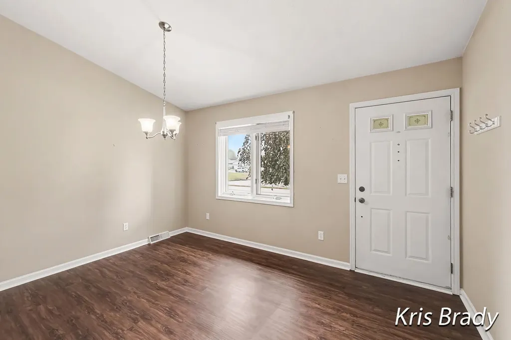 1005 Ironwood Circle NW Walker City MI 49534