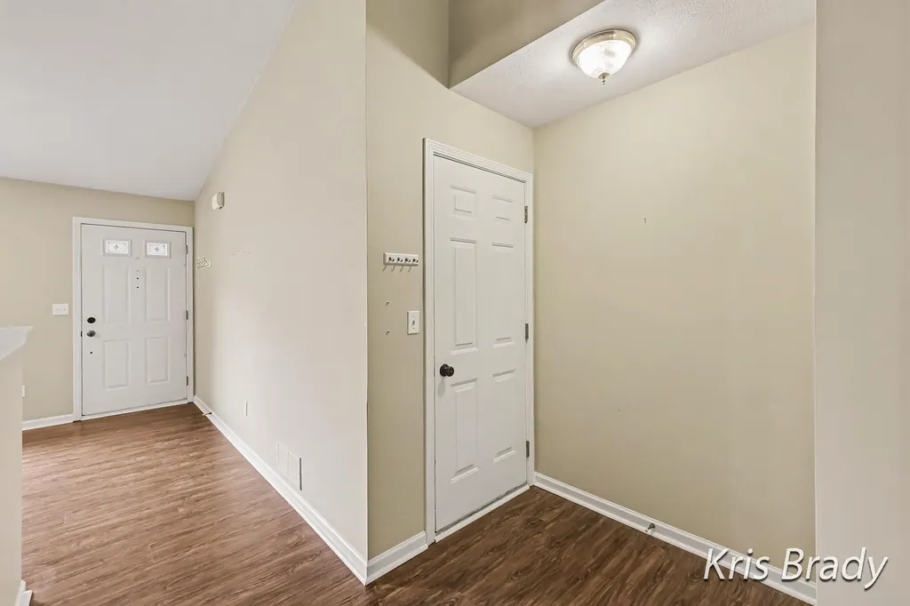 1005 Ironwood Circle NW Walker City MI 49534