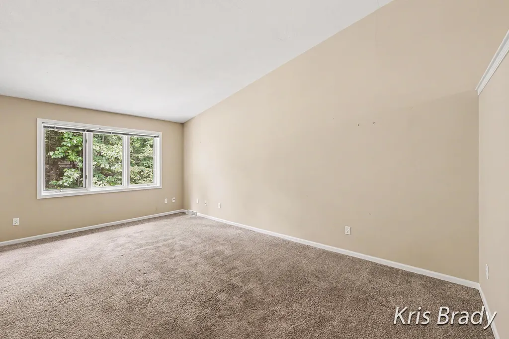 1005 Ironwood Circle NW Walker City MI 49534