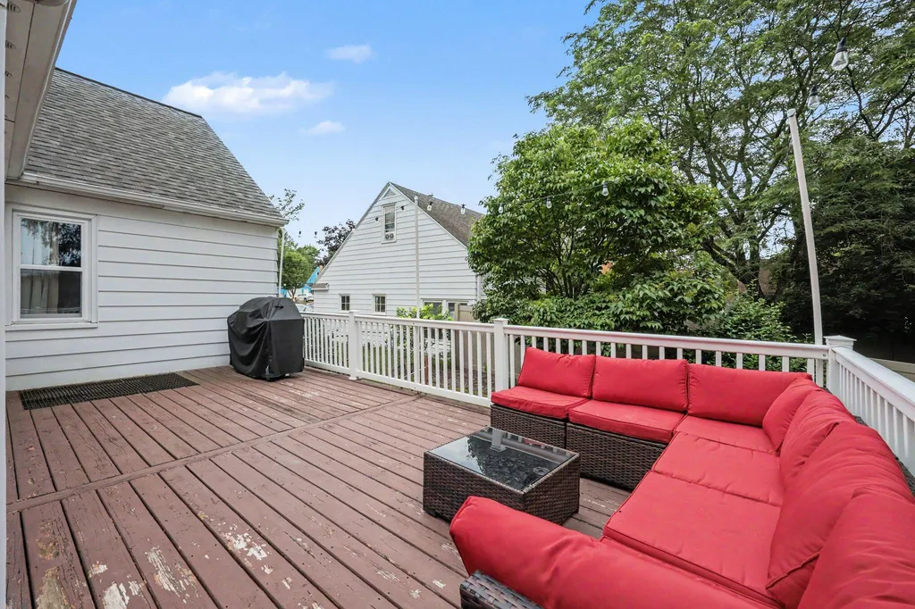1155 Northwood Street NE Grand Rapids City MI 49505