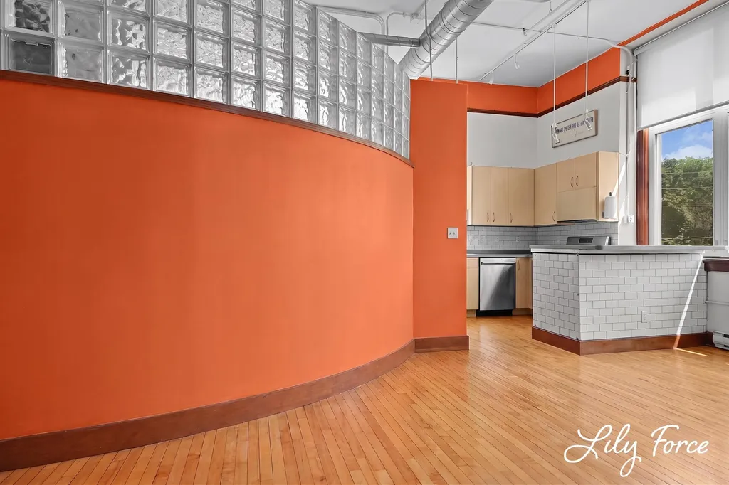 600 Broadway Avenue NW Grand Rapids City MI 49504