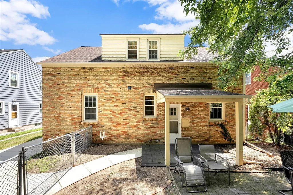 2219 College Avenue SE Grand Rapids City MI 49507