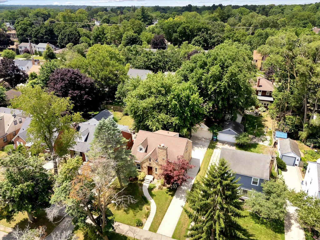2219 College Avenue SE Grand Rapids City MI 49507