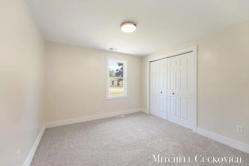 402 W Washington Street Sidney Township MI 48884
