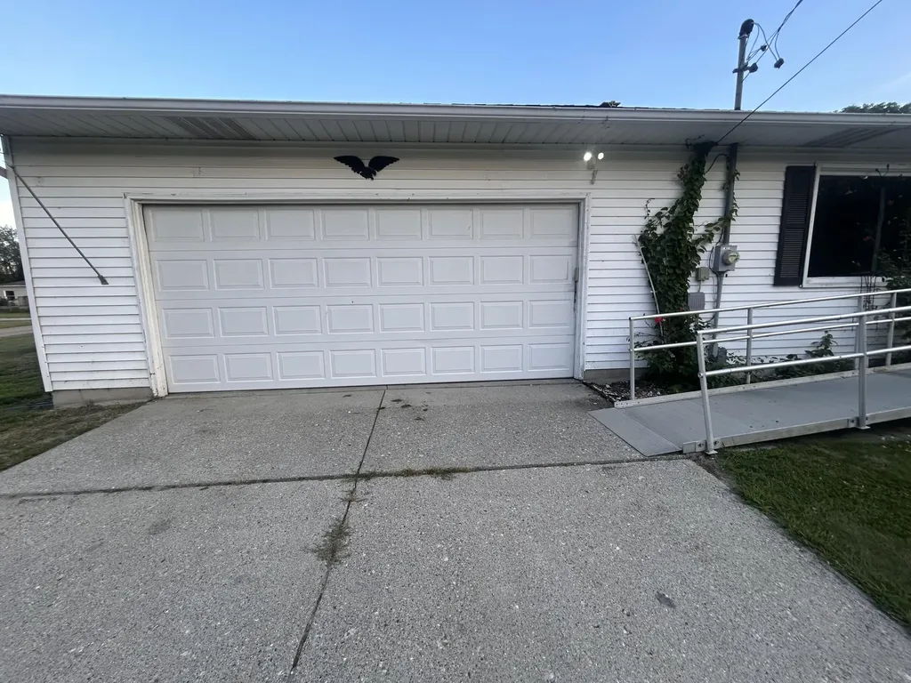 2937 Pearl Street Orleans Township MI 48865