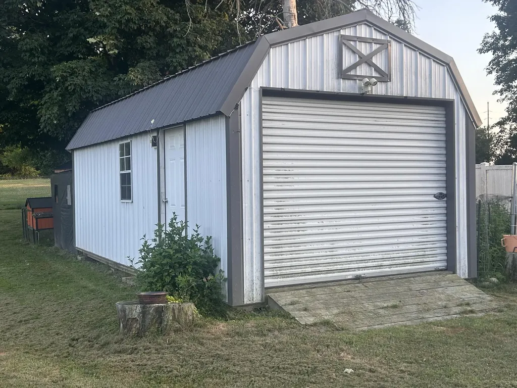 2937 Pearl Street Orleans Township MI 48865