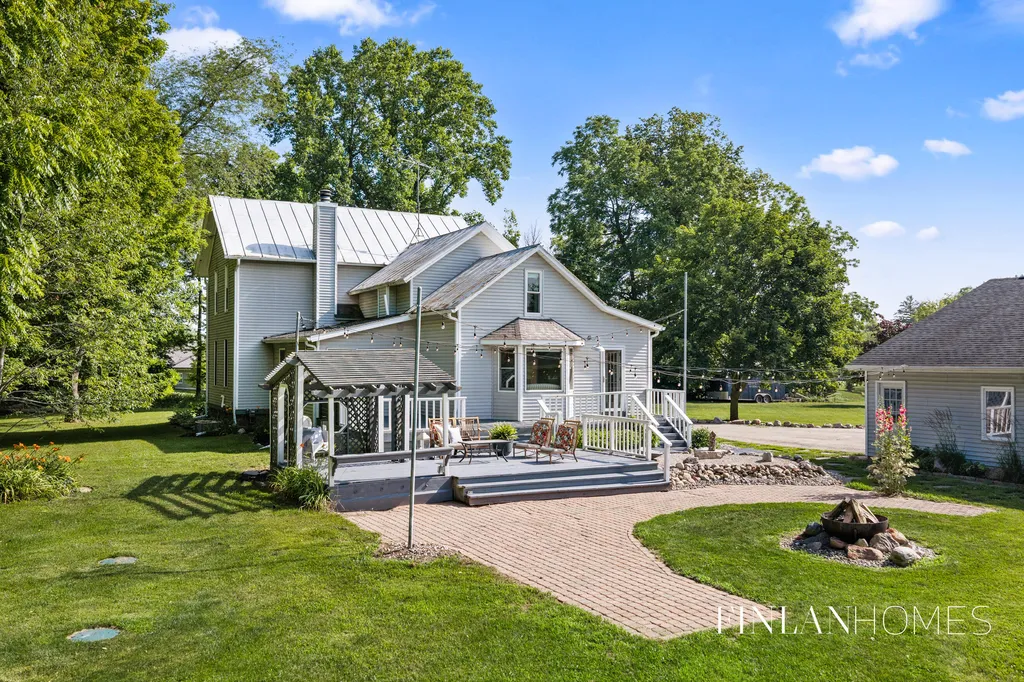 6126 100th Street SE Caledonia Township MI 49316