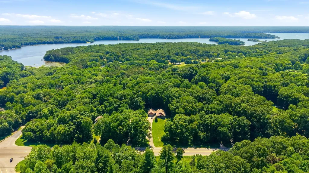 1938 Lincoln Road Valley Township MI 49010