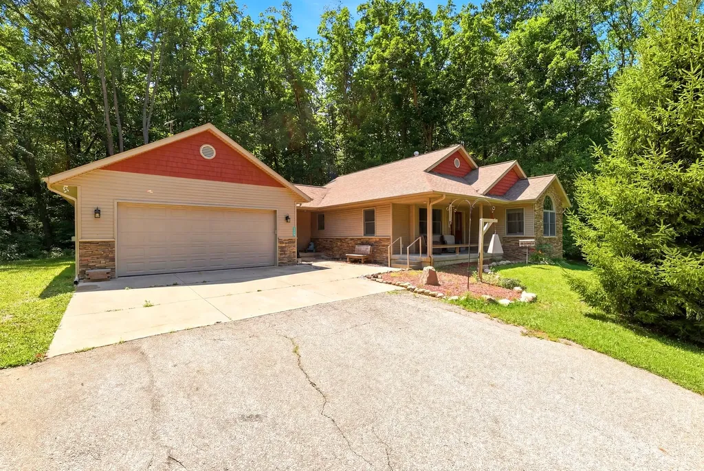 1938 Lincoln Road Valley Township MI 49010