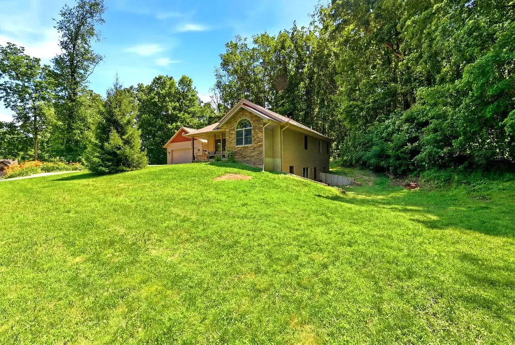 1938 Lincoln Road Valley Township MI 49010
