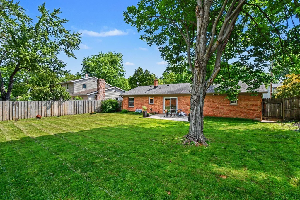 1701 Whitfield Road SE East Grand Rapids City MI 49506