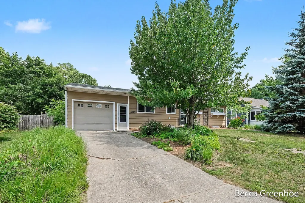 3840 Williamson Avenue NE Plainfield Charter Township MI 49525