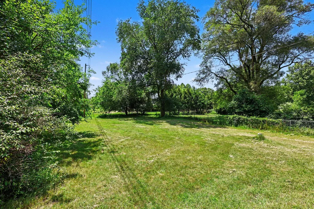 17180 Co Road 215 Columbia Township MI 49056