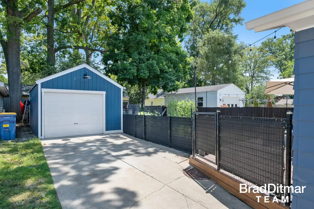 154 Alten Avenue NE Grand Rapids City MI 49503