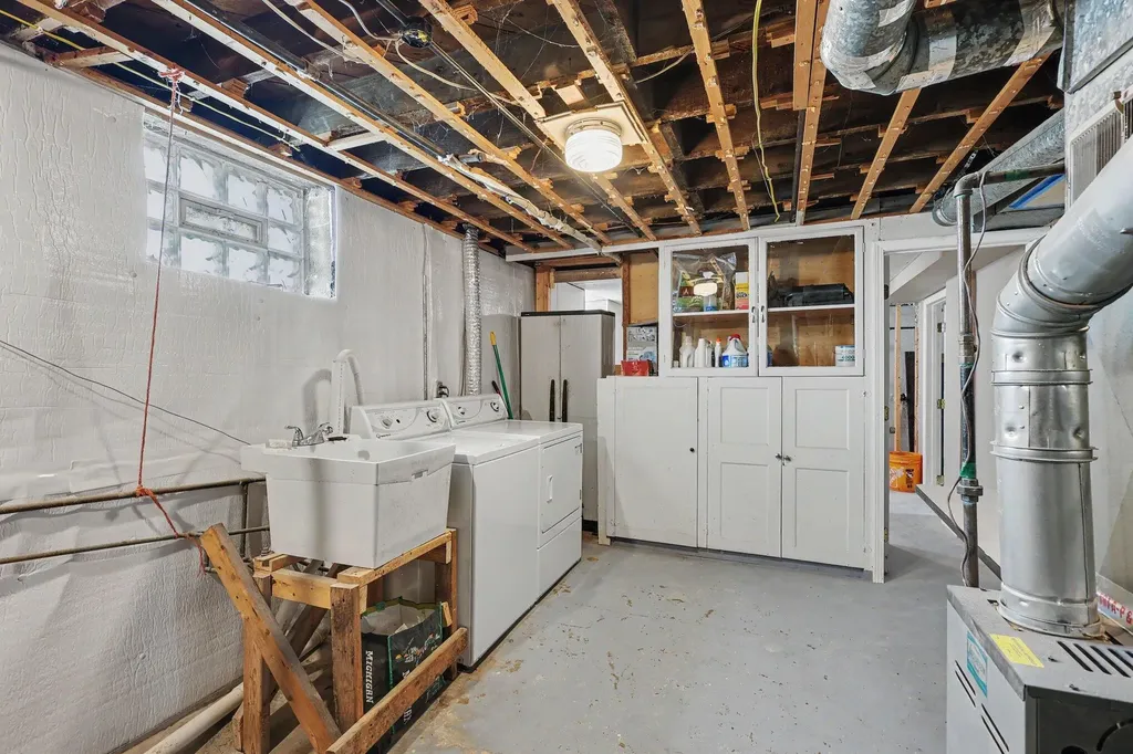 1819 Nelson Avenue SE Grand Rapids City MI 49507