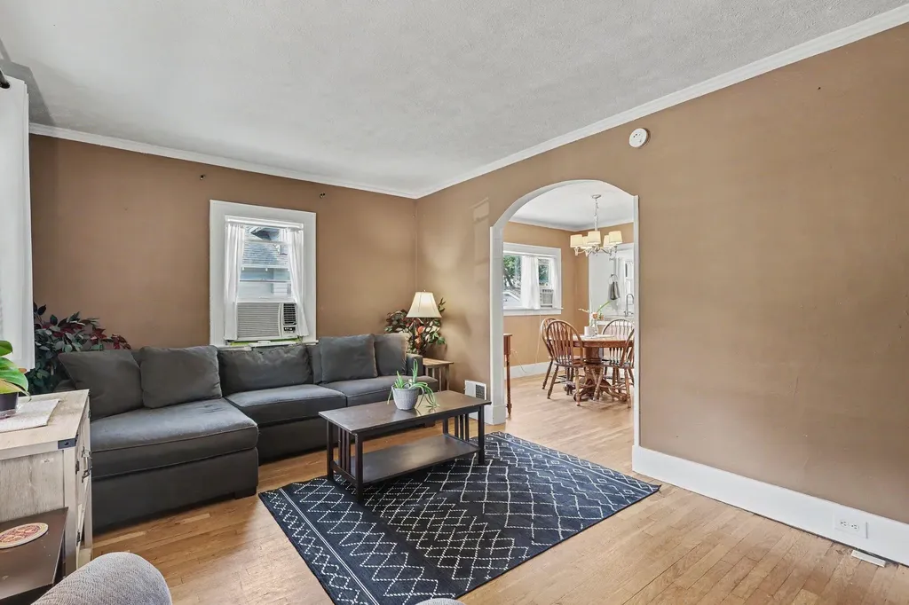1819 Nelson Avenue SE Grand Rapids City MI 49507
