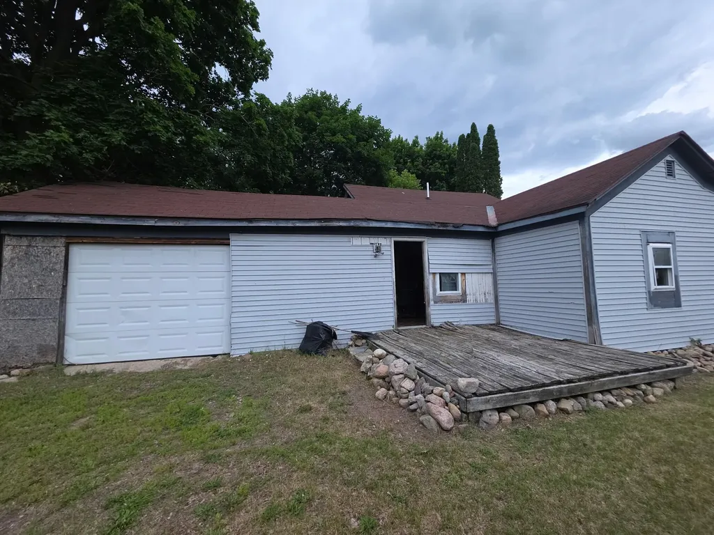 224 S Camburn Street Stanton City MI 48888