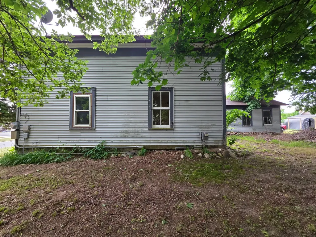 224 S Camburn Street Stanton City MI 48888