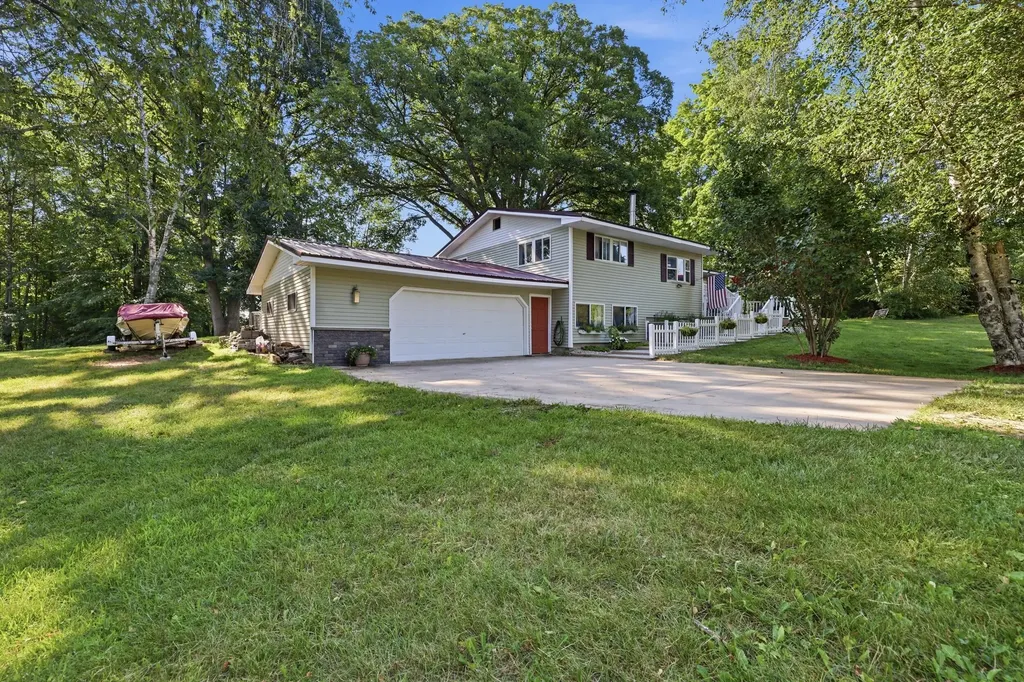 4050 N Johnson Road Pine Township MI 49322