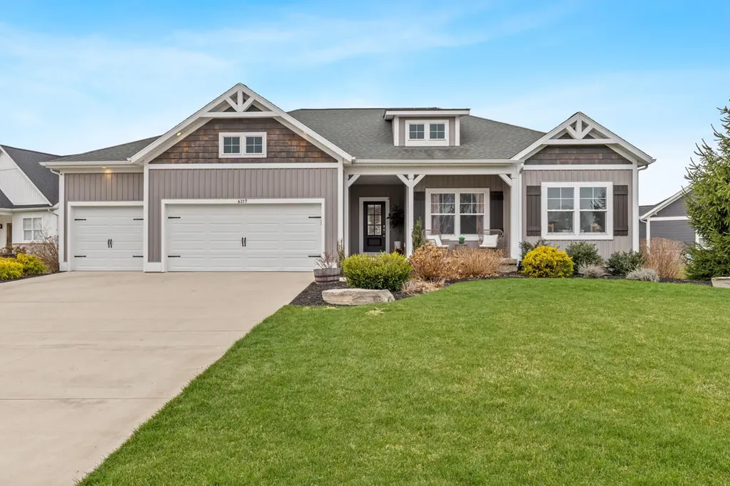 6317 Eaglewood Drive Blendon Township MI 49426