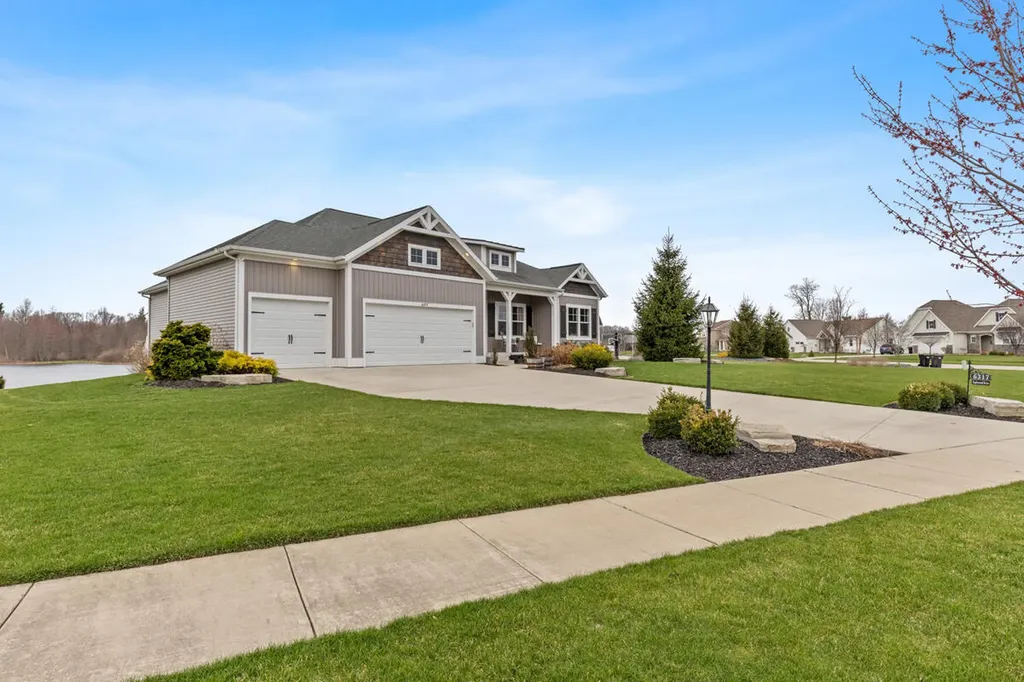 6317 Eaglewood Drive Blendon Township MI 49426