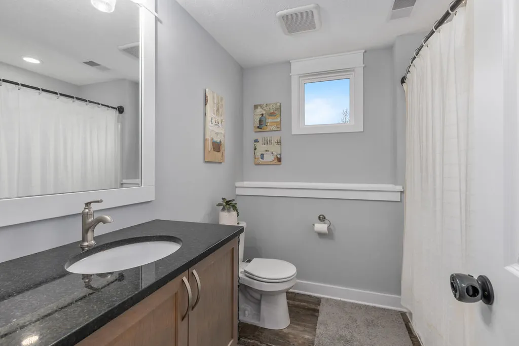 6317 Eaglewood Drive Blendon Township MI 49426