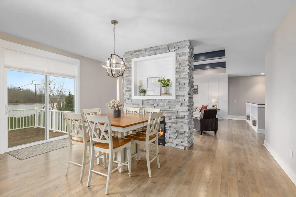 6317 Eaglewood Drive Blendon Township MI 49426