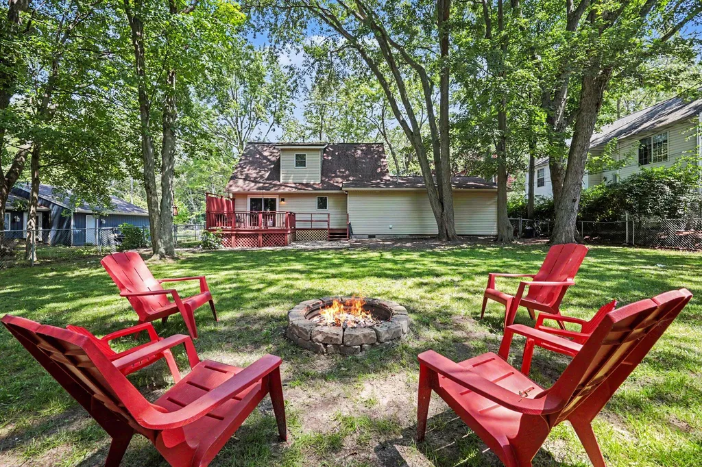 630 Midway Avenue Holland City MI 49423