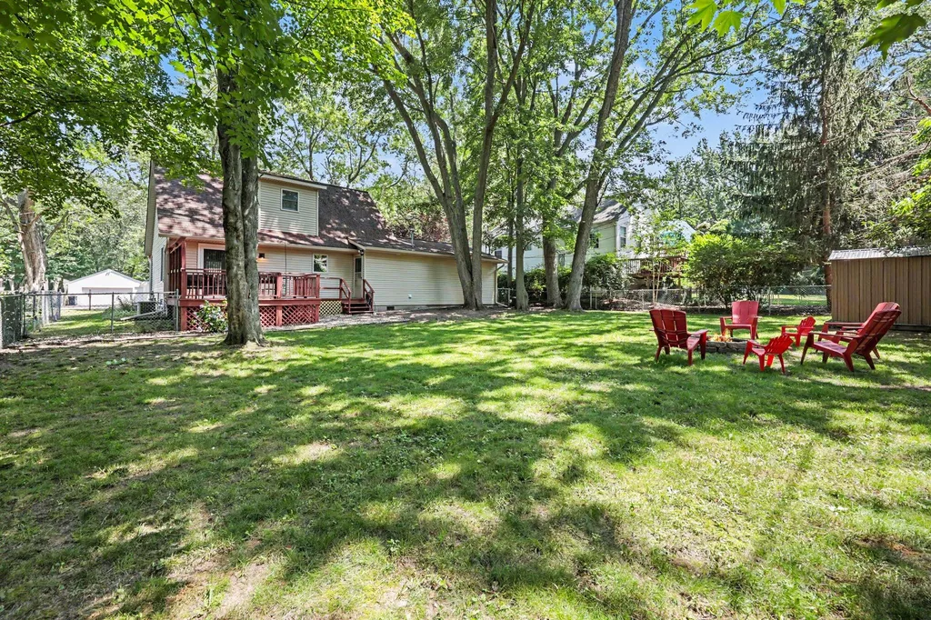 630 Midway Avenue Holland City MI 49423
