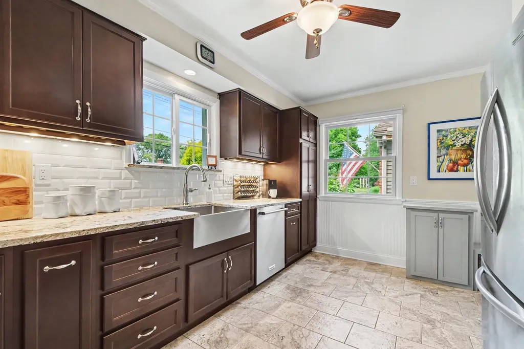 1946 Radcliff Avenue SE Grand Rapids City MI 49506