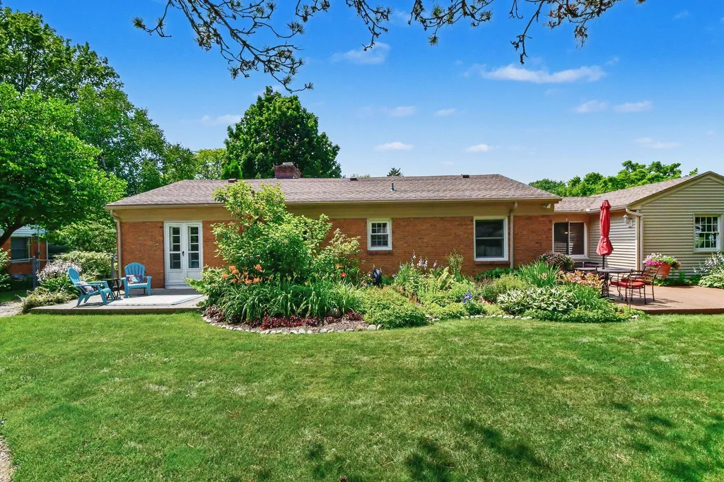 1946 Radcliff Avenue SE Grand Rapids City MI 49506