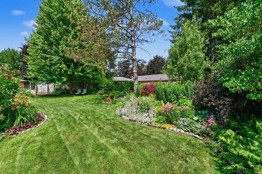 1946 Radcliff Avenue SE Grand Rapids City MI 49506