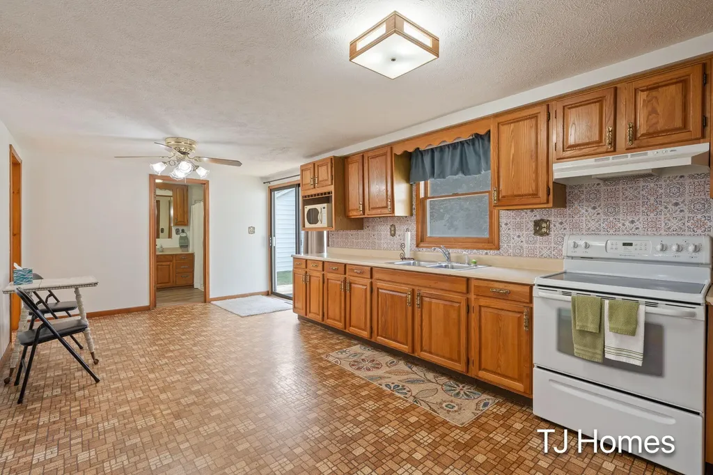 146 Hanlon Court Wayland Township MI 49348