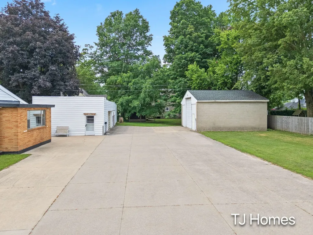 146 Hanlon Court Wayland Township MI 49348