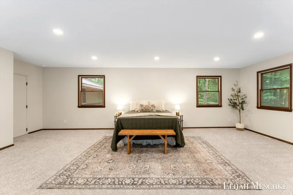 1160 Scenic Drive Laketon Township MI 49445
