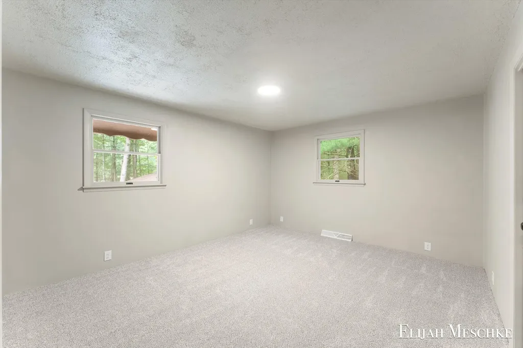 1160 Scenic Drive Laketon Township MI 49445