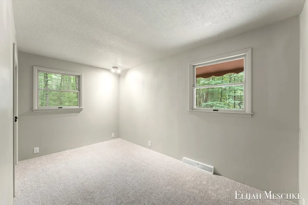1160 Scenic Drive Laketon Township MI 49445
