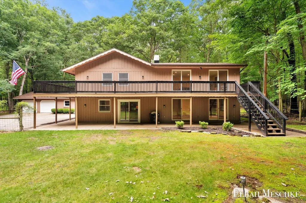 1160 Scenic Drive Laketon Township MI 49445