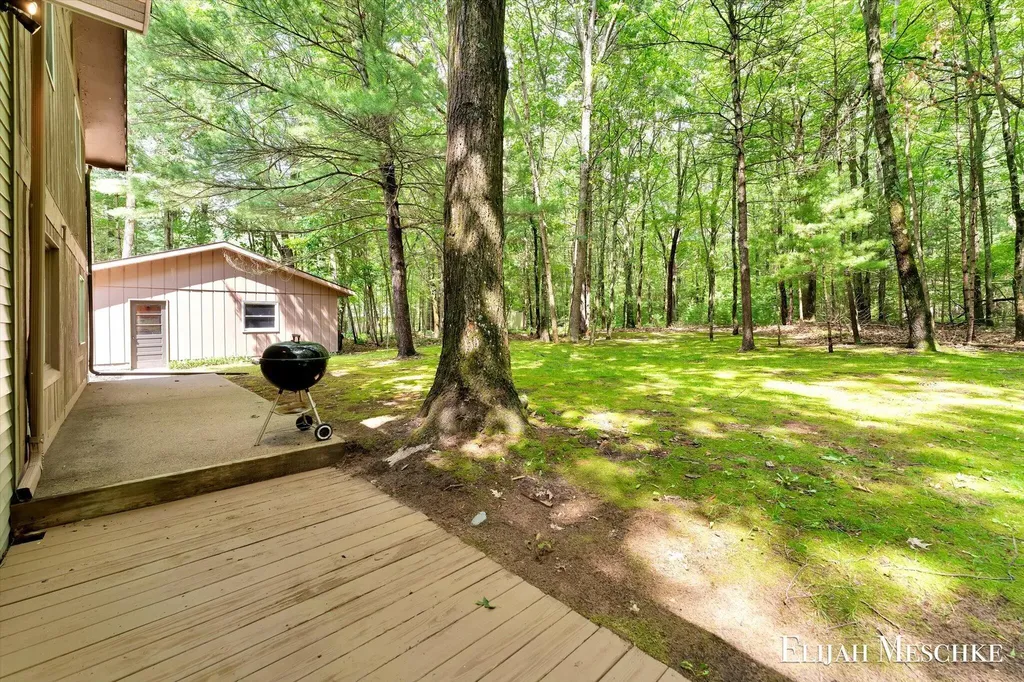 1160 Scenic Drive Laketon Township MI 49445