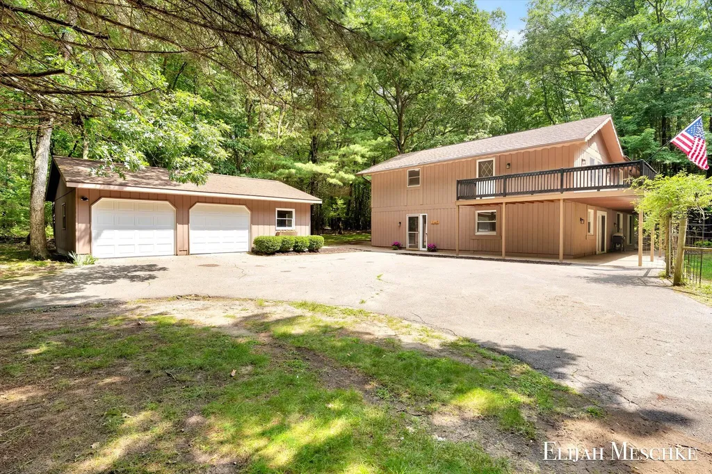 1160 Scenic Drive Laketon Township MI 49445