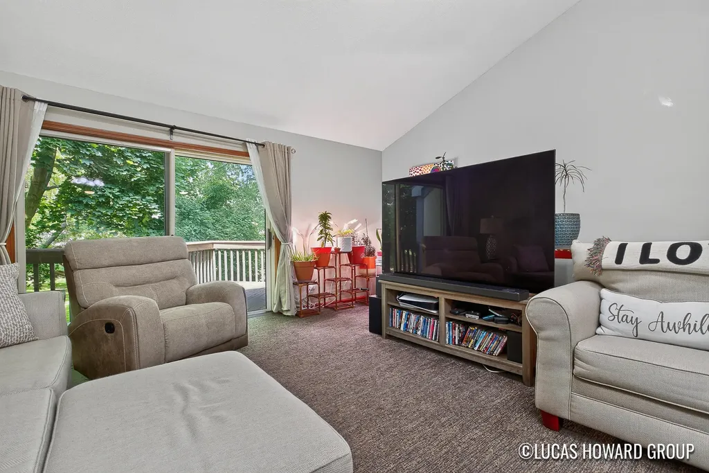3165 Maple Villa Drive SE Grand Rapids City MI 49508