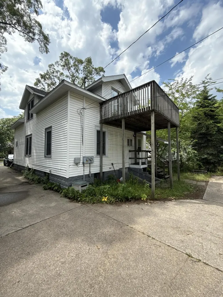 1902 Jefferson Street Muskegon City MI 49441