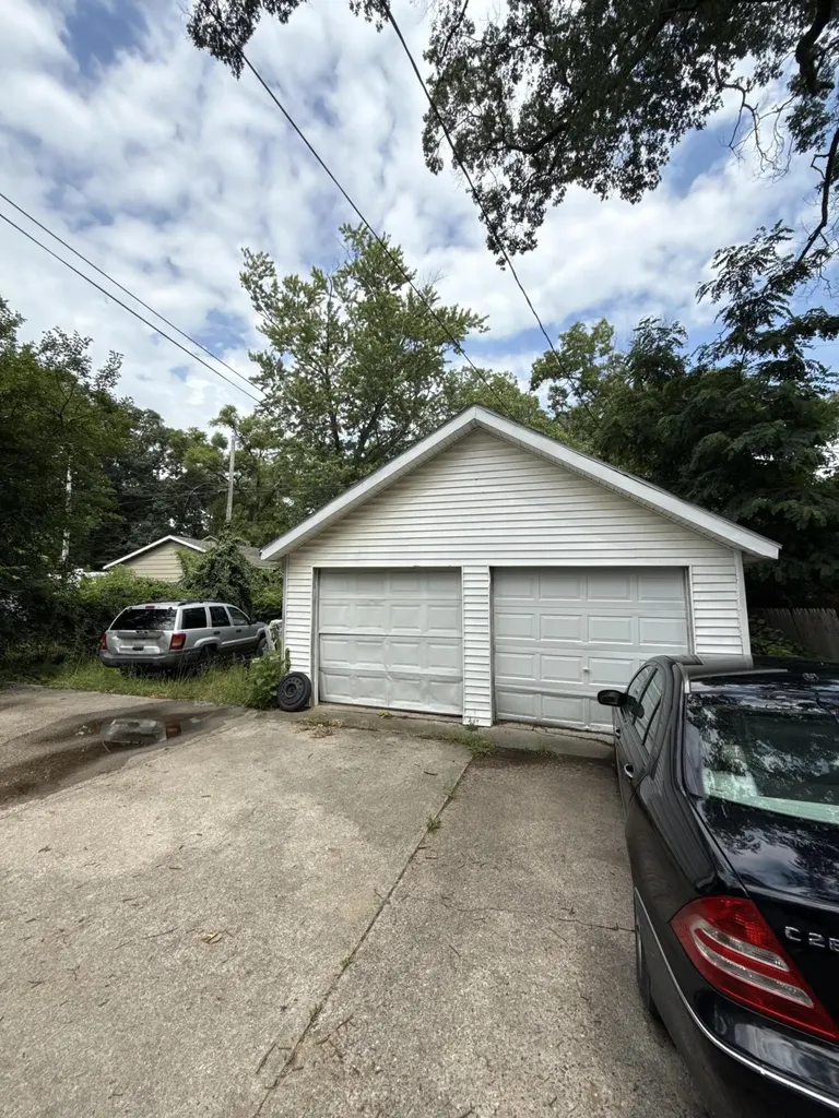 1902 Jefferson Street Muskegon City MI 49441