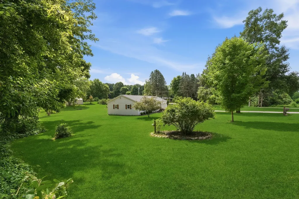6436 Myers Lake Avenue NE Cannon Township MI 49341