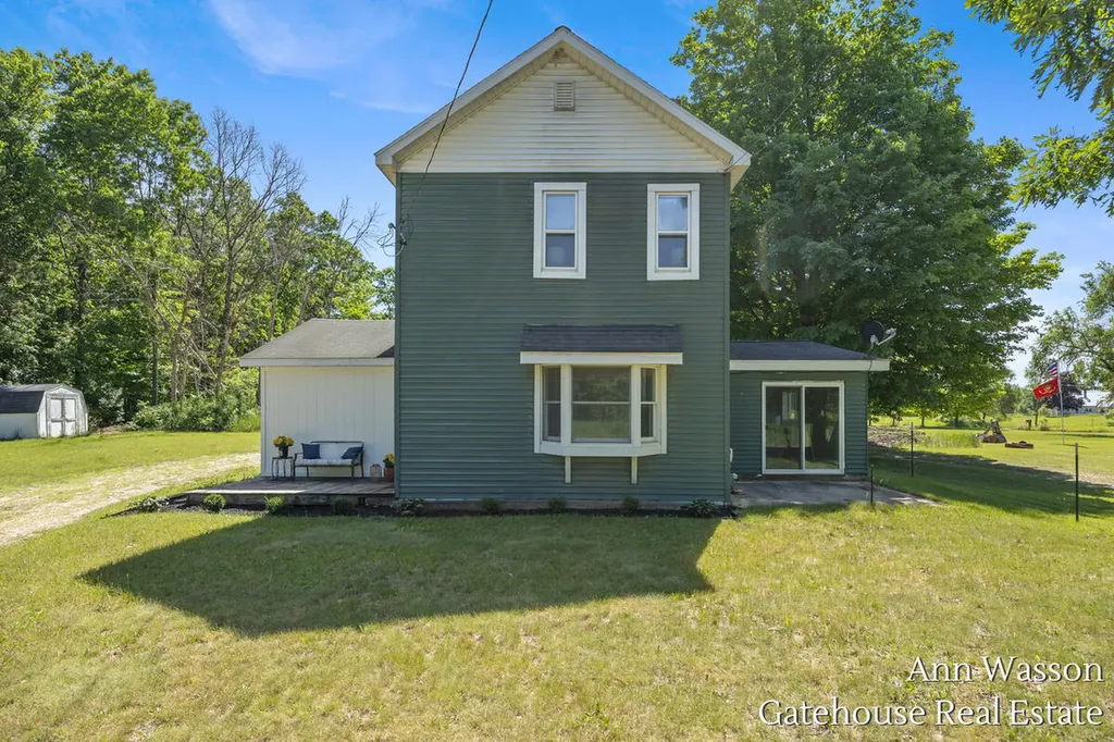 2737 Dane Street Montcalm Township MI 49326