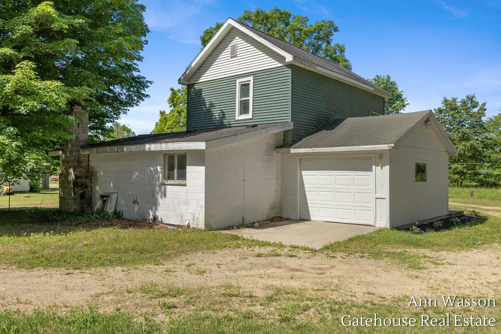 2737 Dane Street Montcalm Township MI 49326