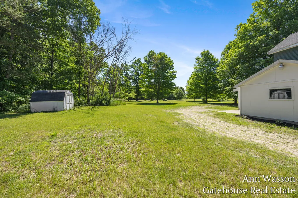 2737 Dane Street Montcalm Township MI 49326