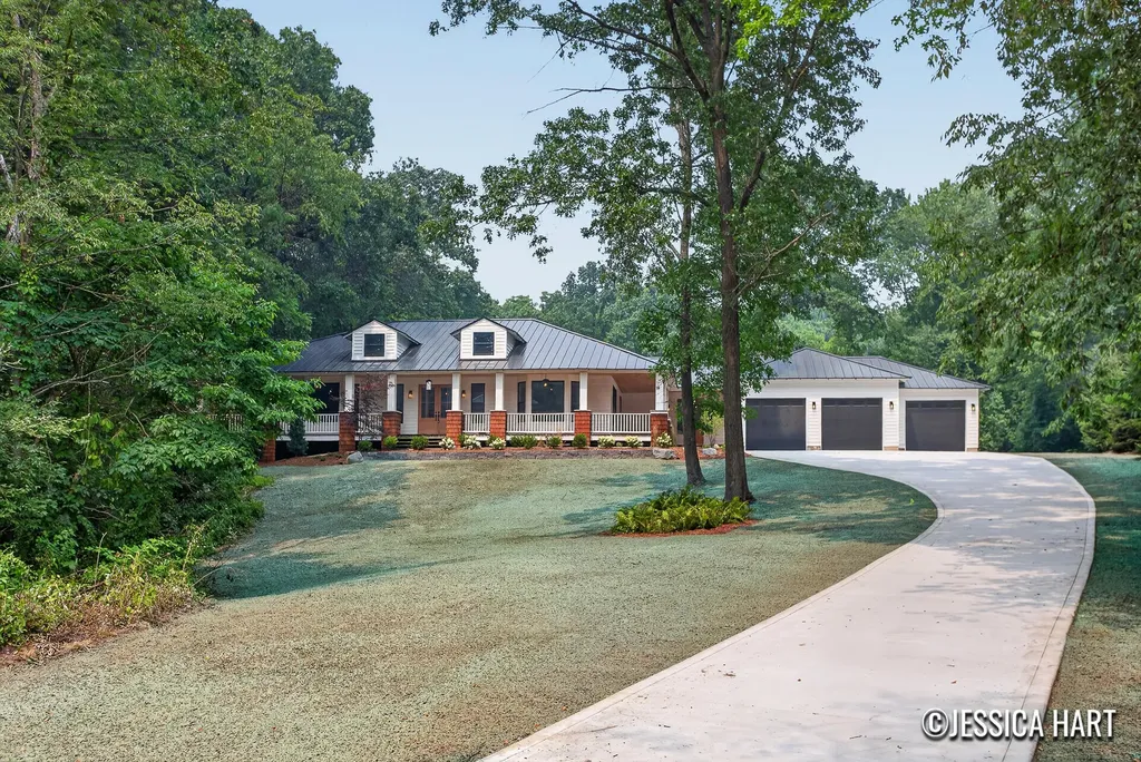 8969 Conservancy Drive NE Ada Township MI 49301