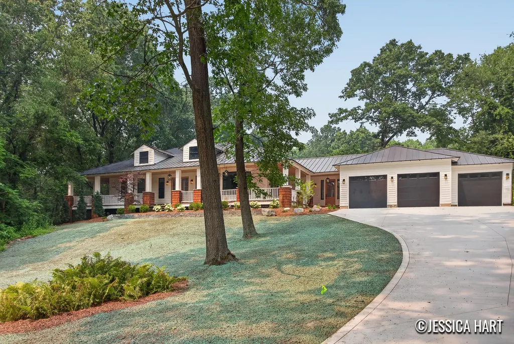8969 Conservancy Drive NE Ada Township MI 49301