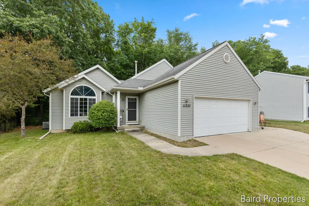 11227 Barnsley Road SE Lowell Charter Township MI 49331